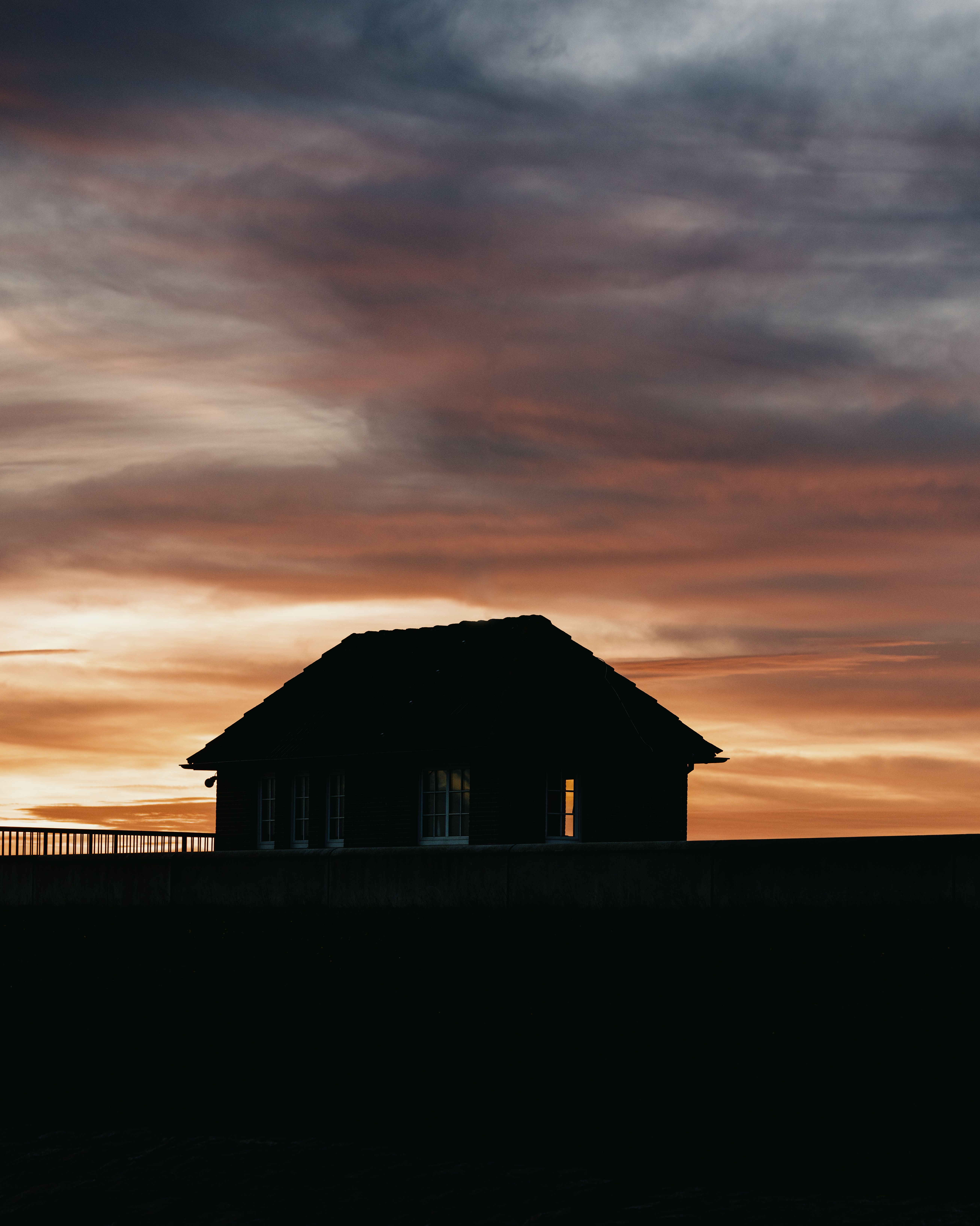 Haus im Sonnenuntergang